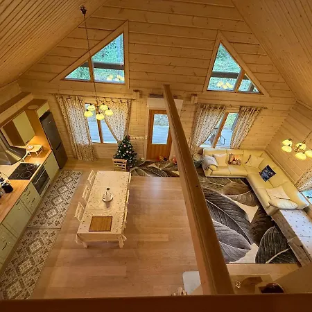 Whispering Pines Сюсмя