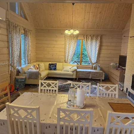 Вилла Whispering Pines Сюсмя