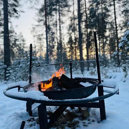 Whispering Pines * Sysmä